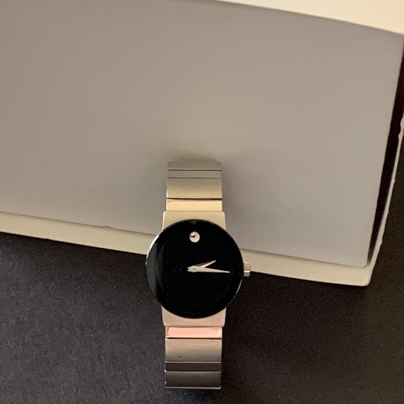 EUC MOVADO Classic Stainless Steel watch (28mm) - Picture 6 of 15